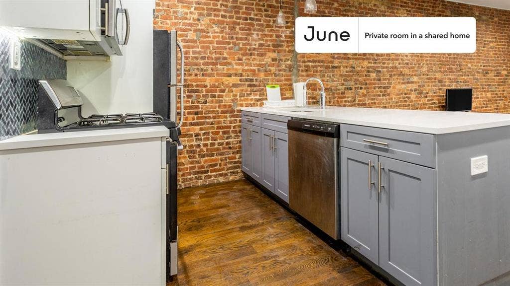 4 BR in New York City