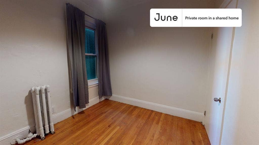 4 BR in Boston