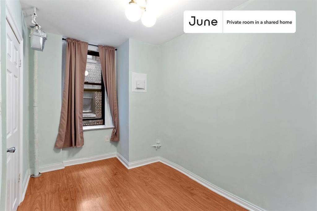 2 BR in New York City