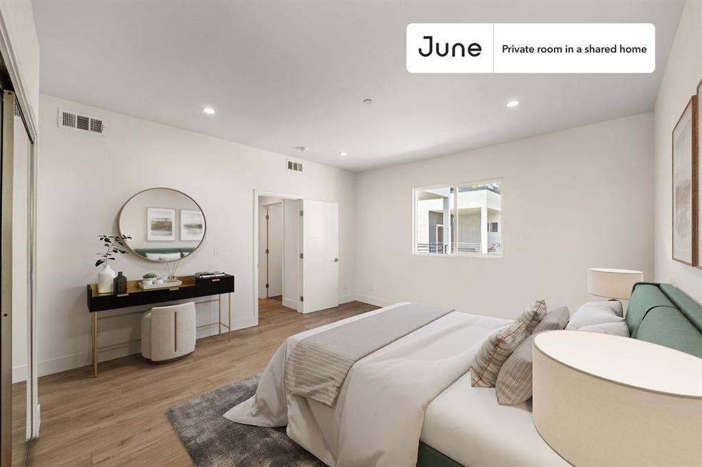4 BR in Los Angeles