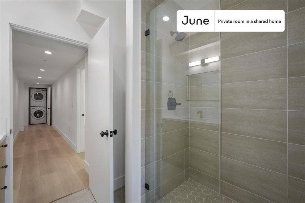 3 BR in Los Angeles