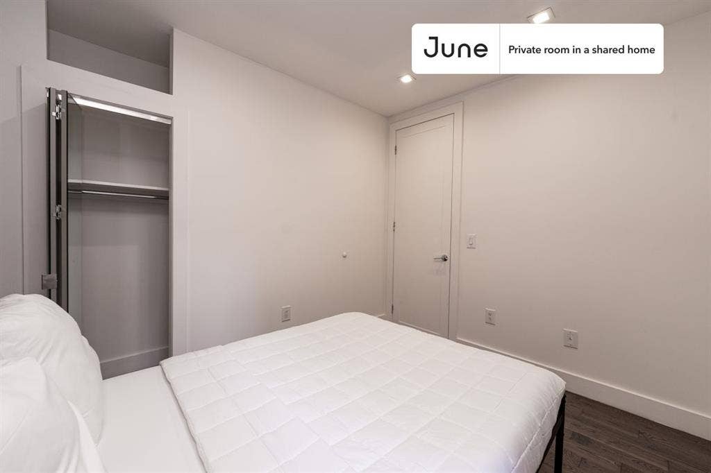 4 BR in New York City