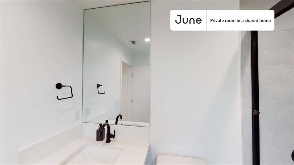 4 BR in Los Angeles