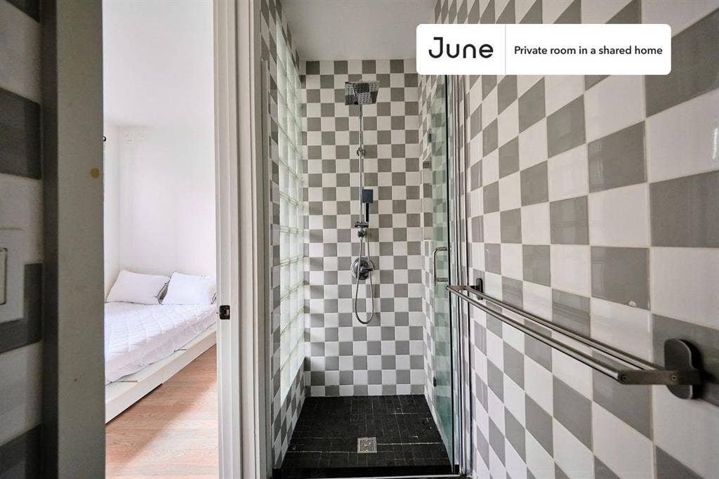 3 BR in New York City