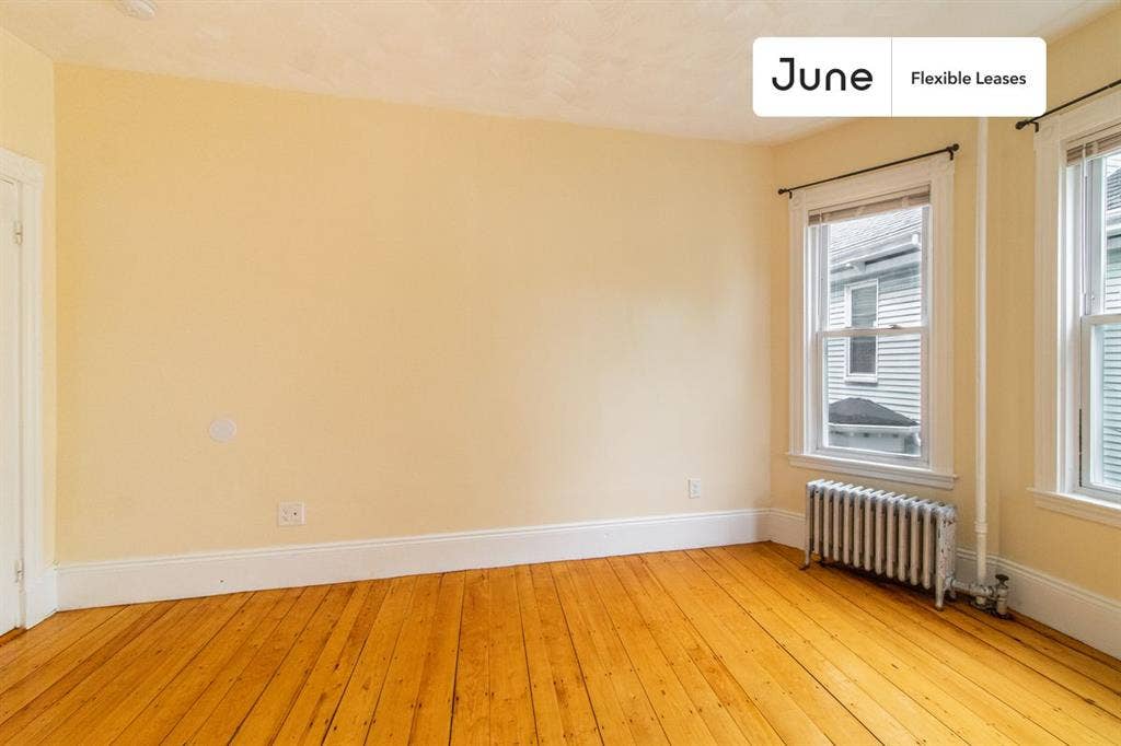 4 BR in Boston
