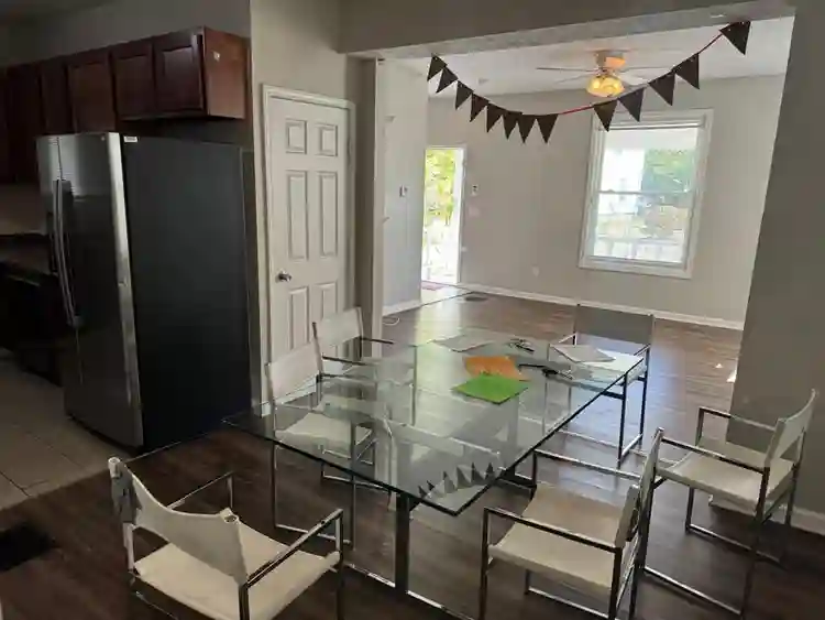 Private rooms for rent