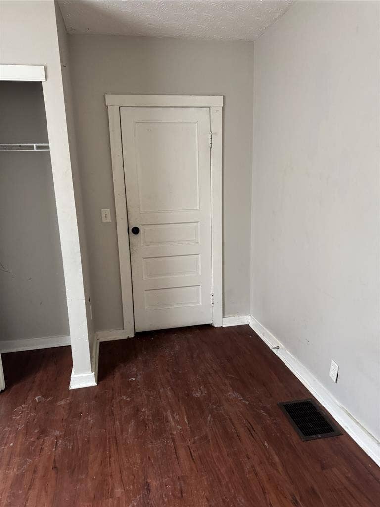 Private rooms for rent