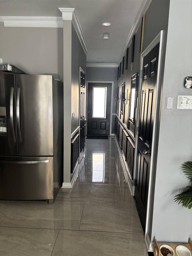 Exquisite Townhome in Stone Mtn