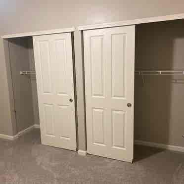 Spare Bedroom/ Shared bathroom