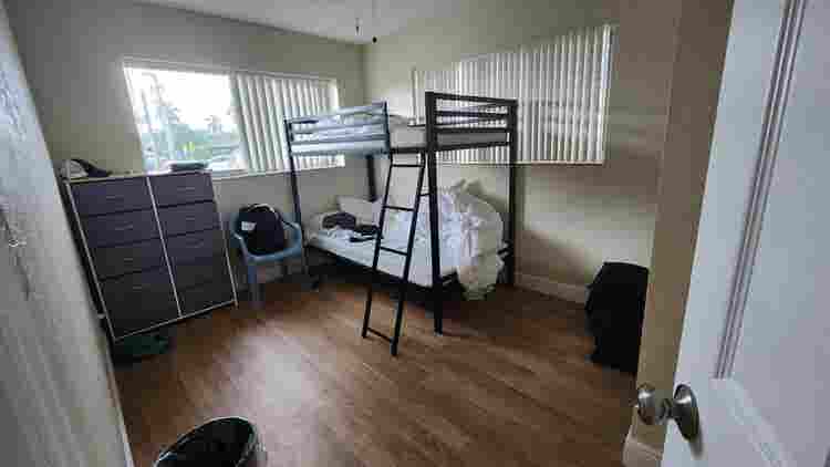 Affordable Shared Room/Dorm