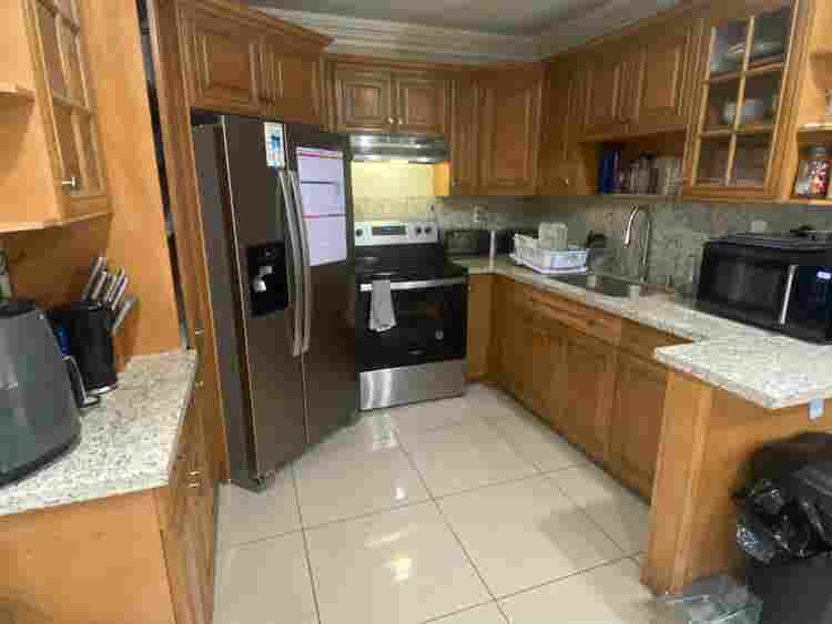 Affordable Shared Room/Dorm