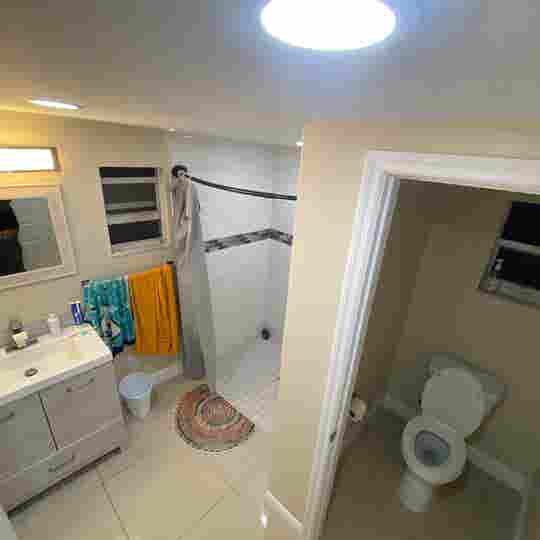 Affordable Shared Room/Dorm