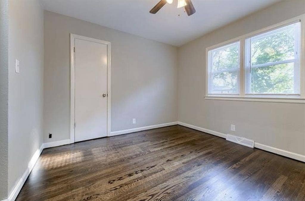Duplex: Room Available