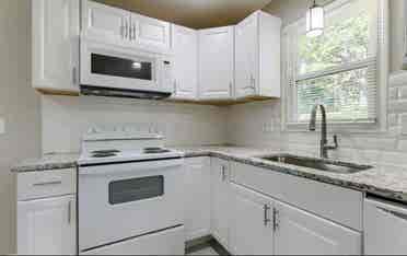 Duplex: Room Available