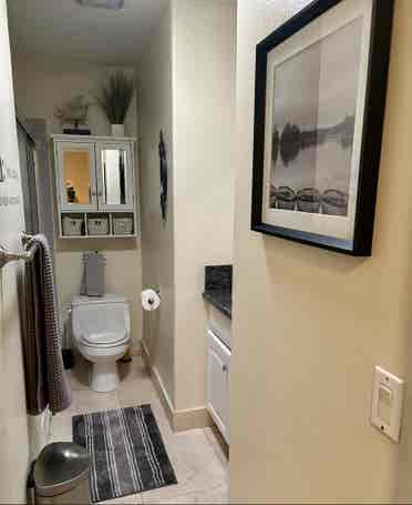 Cozy bedroom/private bathroom