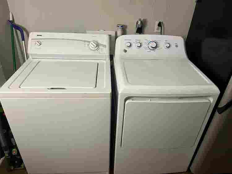 Dallas, GA - Clean Furnished Room