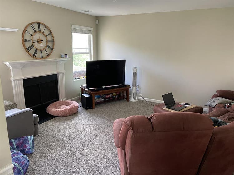 Room available in Dallas Home