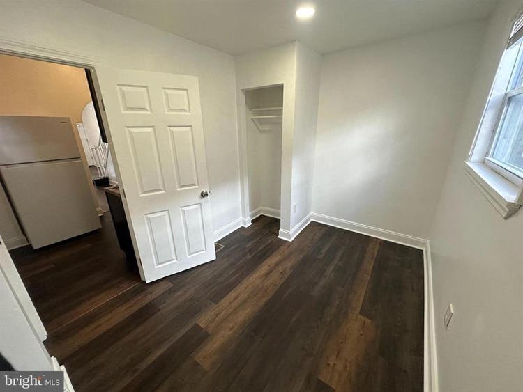 OMG Cheap ROOM!!!!!