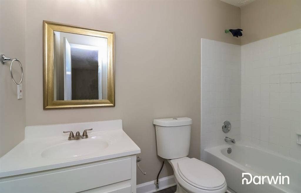 Looking for a roommate