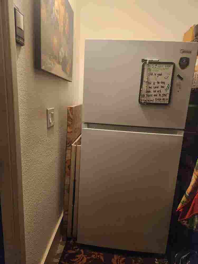 Large bedroom for rent