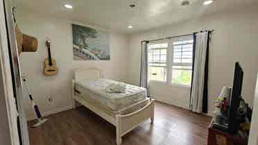 ROOM FOR RENT, UNTILITIES INCLUDED