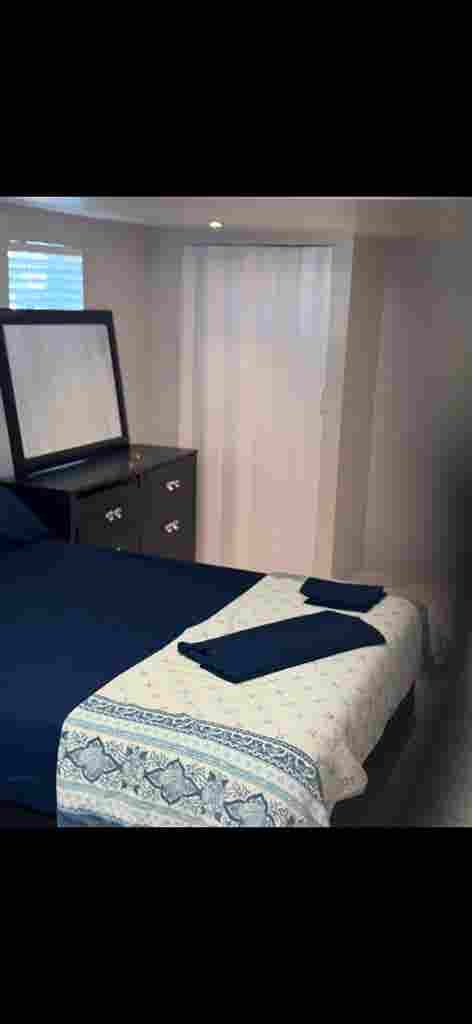 Furnished room with own 
bathroom