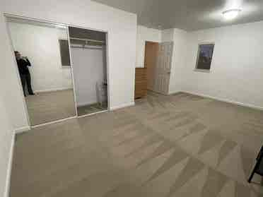 Extra large room to rent in Olympia