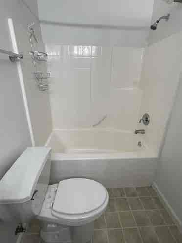 Extra large room to rent in Olympia