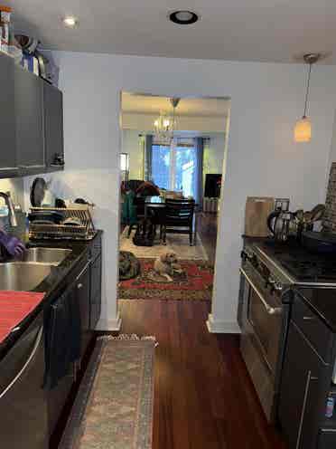 Room for rent in modern townhouse