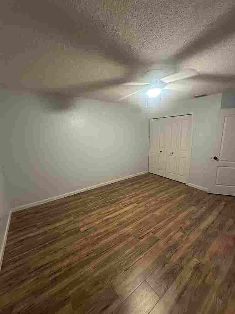 1 bedroom and 1 shared bathroom