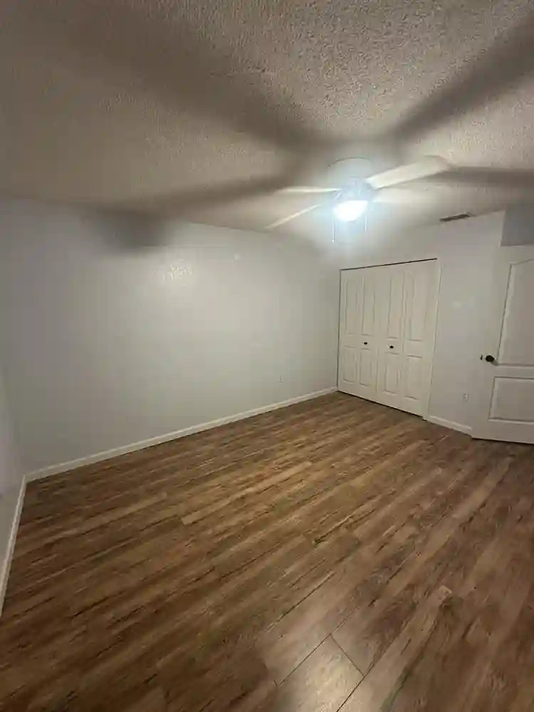 1 bedroom and 1 shared bathroom