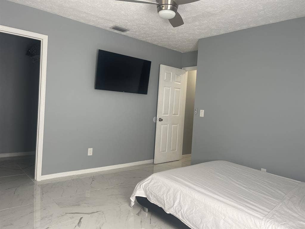 In search of a roommate