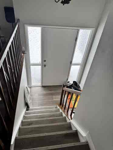 Looking for a mature Roommate.
