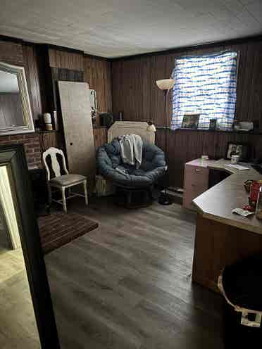 Looking for a mature Roommate.
