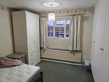 Double room in LU2