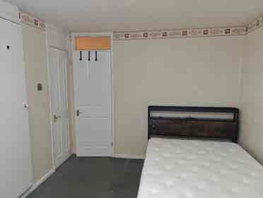 Double room in LU2
