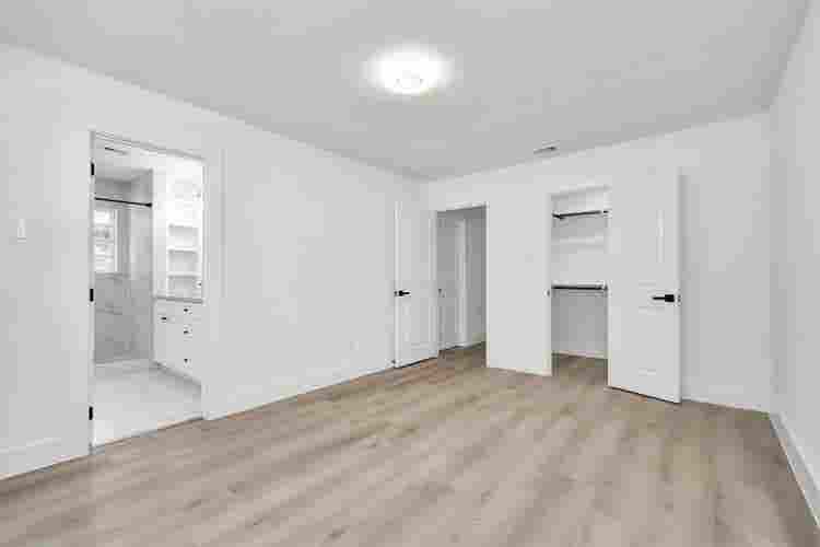 Furnished room with private