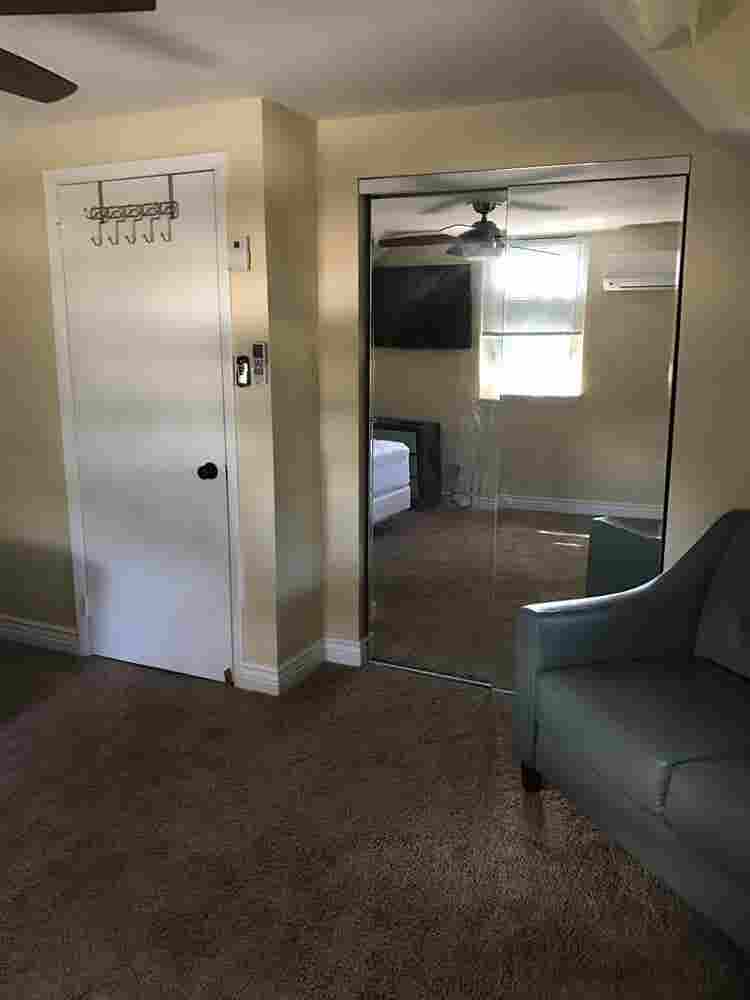 ROOM AVAILABLE MID MAY