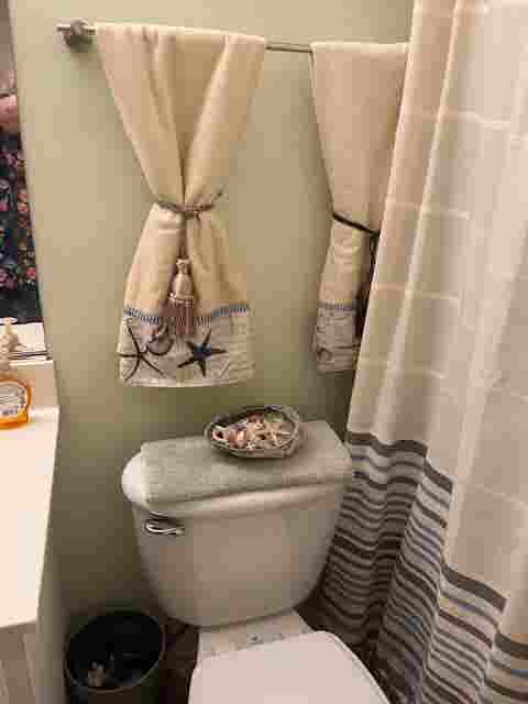 Share Beautiful Home-2 rooms!  NOW