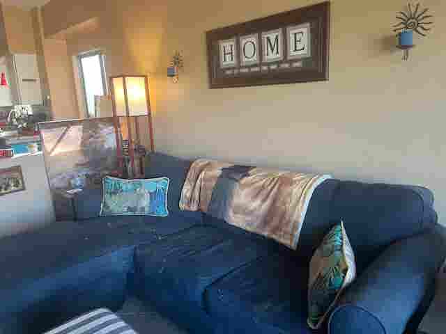 Share Beautiful Home-2 rooms!  NOW