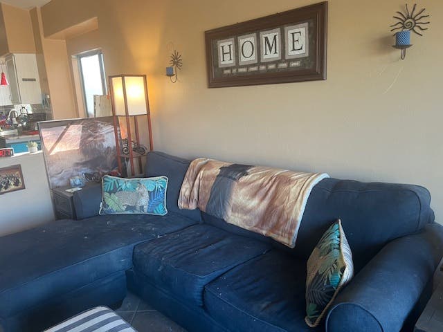 Share Beautiful Home-2 rooms!  NOW