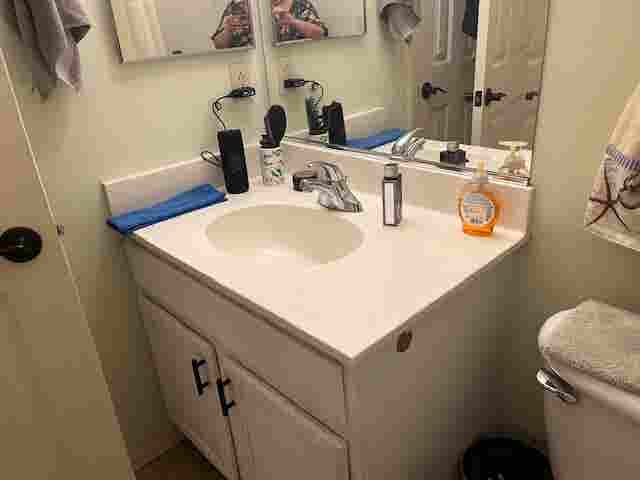 Share Beautiful Home-2 rooms!  NOW