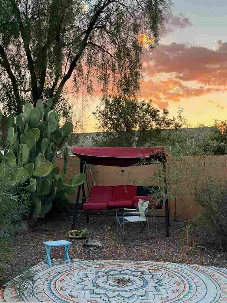 Share Beautiful Home-2 rooms!  NOW