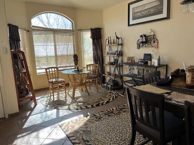 Share Beautiful Home-2 rooms!  NOW