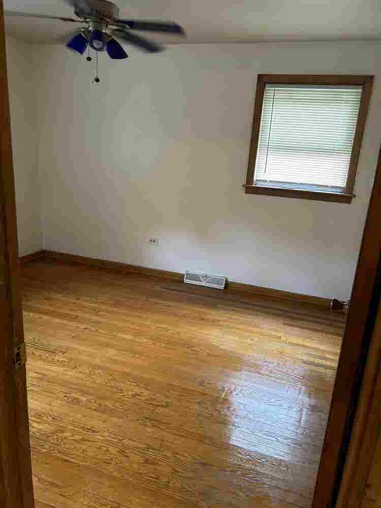 Looking for 3rd roommate at