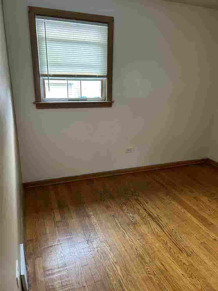 Looking for 3rd roommate at