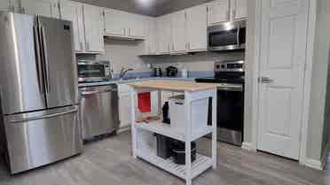 FURNISHED ROOM ALL UTILS INCLUDED