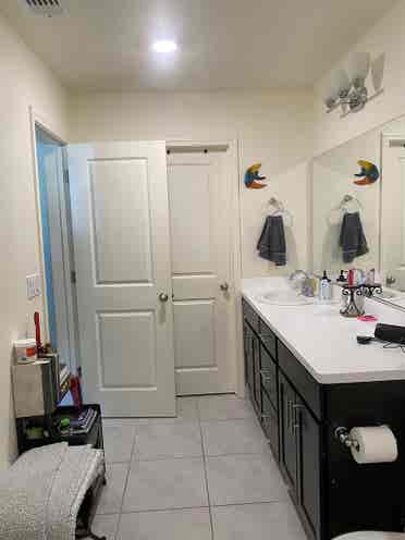 Looking for roommate asap!