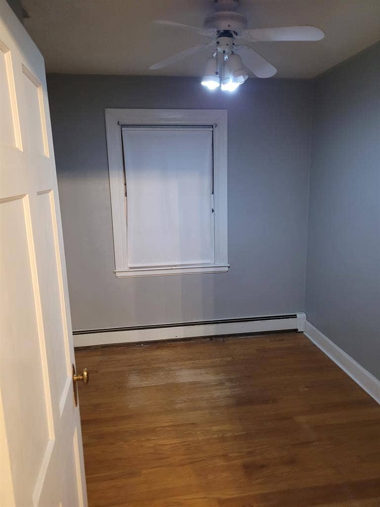 Looking for a third roomate (male)