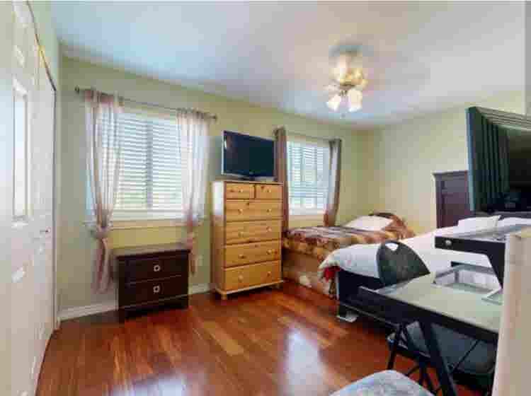 Fleetwood Surrey Spacious Roomates